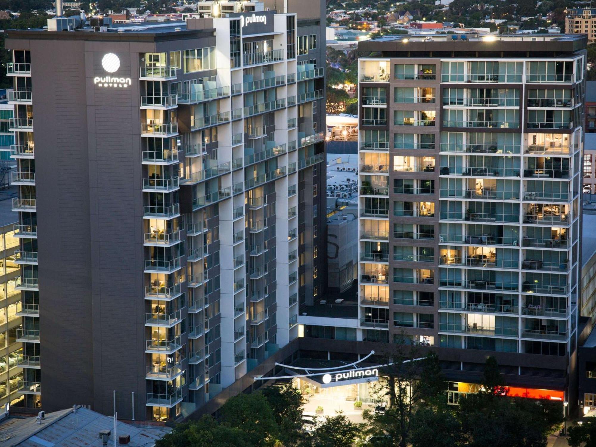 Готель Pullman Аделаїда Екстер'єр фото Pullman Perth Waterfront