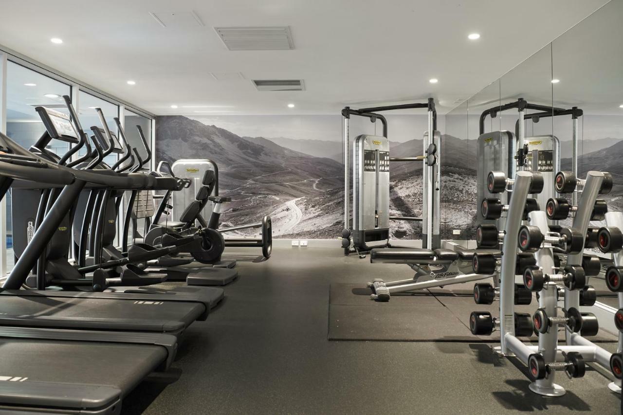 Готель Pullman Аделаїда Екстер'єр фото The gym at the hotel
